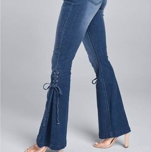 Brand New Flared  Jean's/ Never worn